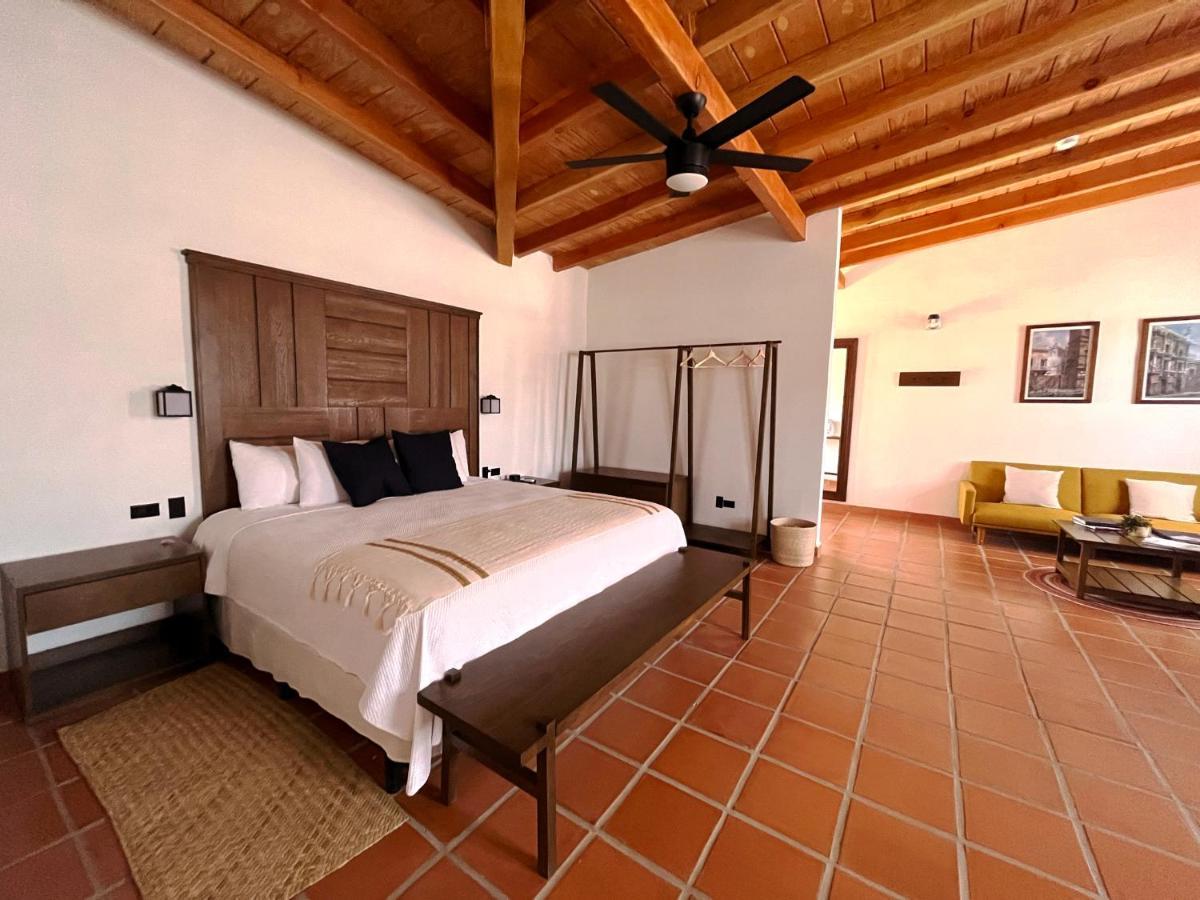 バジェ・デ・グアダルーペ Casa Entrevez Bed & Breakfast エクステリア 写真